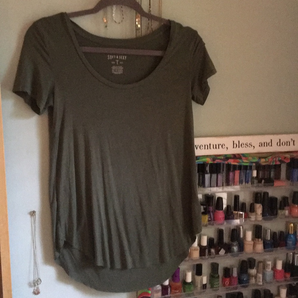American Eagle top